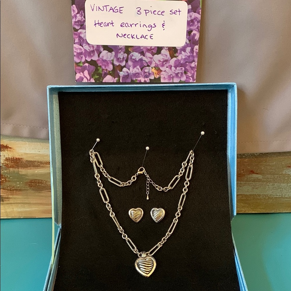 Vintage 90s Silver Heart Necklace and Earring Set